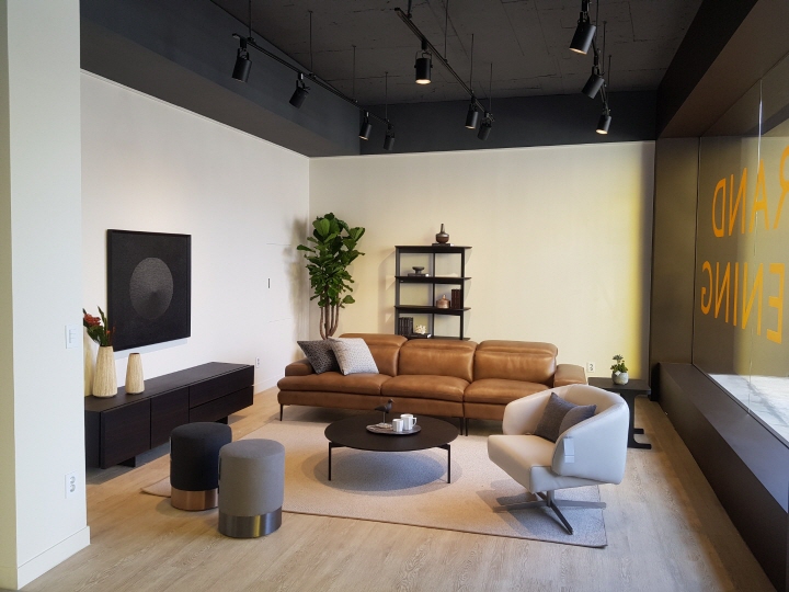 3698599459_3Xqa8I5l_b8f330afaf4f2f5ca4285c9cd3e5bd5881ddaab8.jpg 이미지크게보기