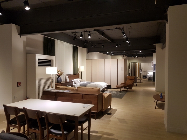 3698599459_dfxEsBgK_090934c93019eb8c1853f1c176bda4012e23c442.jpg 이미지크게보기